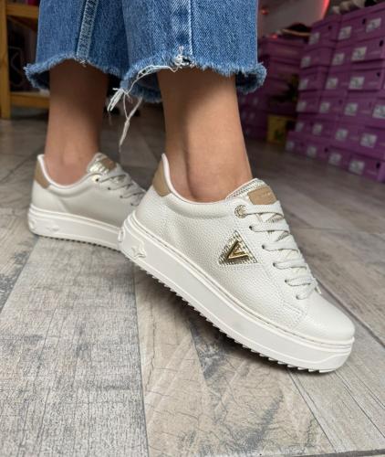 Zapatilla Casual vía Marte Do Brasil