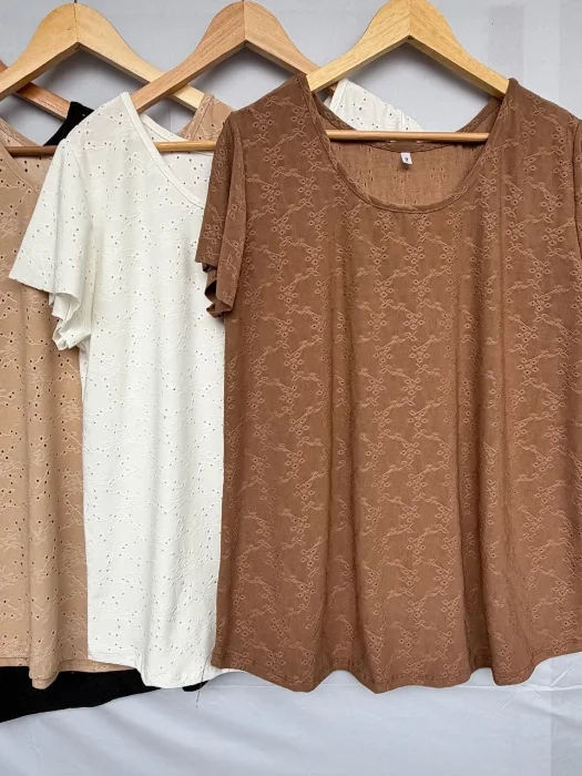 Remeras de Broderie en Talles Especiales