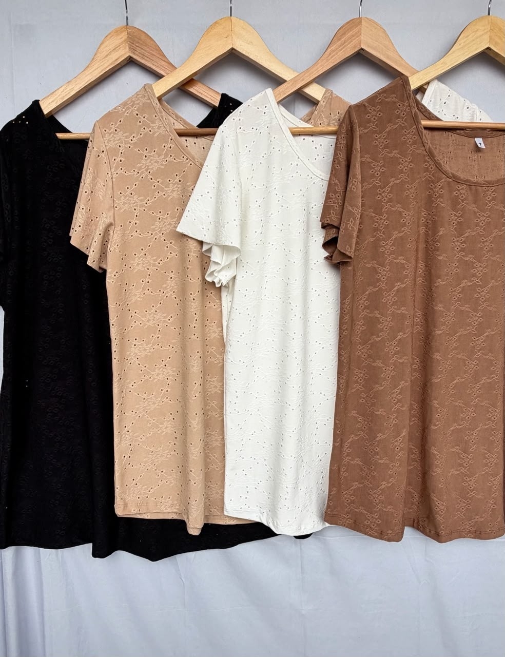 Remeras de Broderie en Talles Especiales - Imagen 4