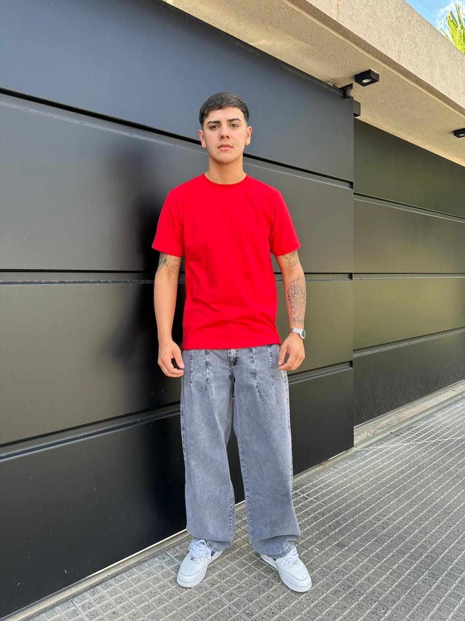 Remera Basicas Roja Algodón Semi Peinado No Toman al Lavarlo - Imagen 4