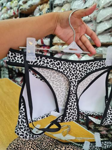 Conjunto Triangular Print - Miniatura 2