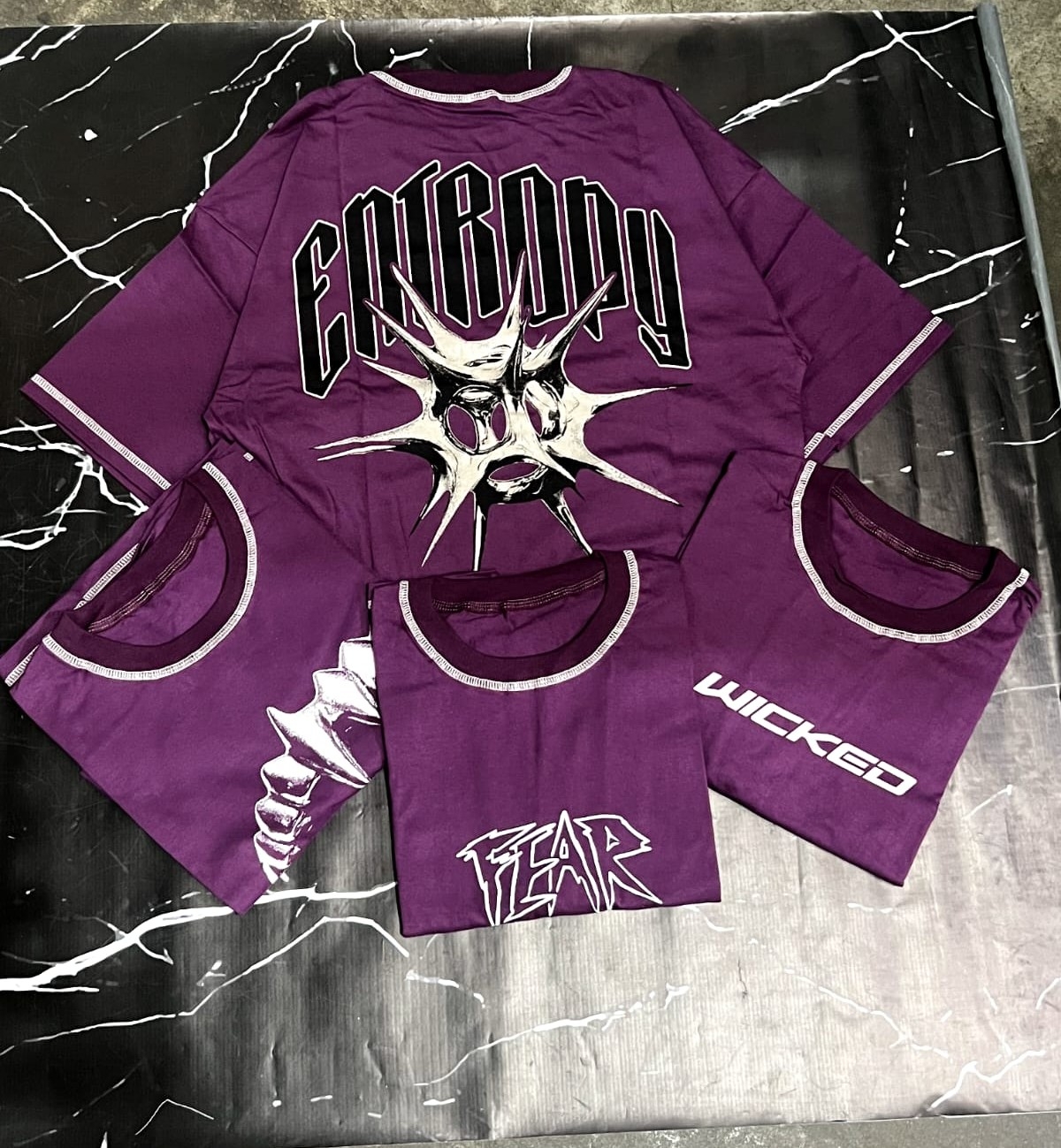 Remera Boxy Fit Bordeado - Imagen 3