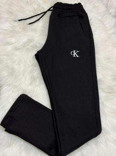 Babuchas Calvie Klein Bordado