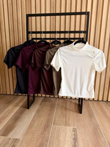 Polera Morley Ribb Agosto