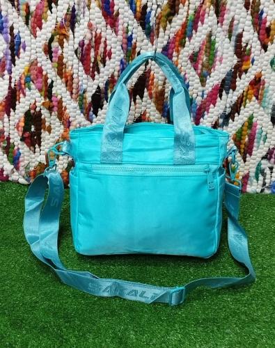 Bolsito Morral
mediano
tela Impermeable Excelente Calidad. - Miniatura 5