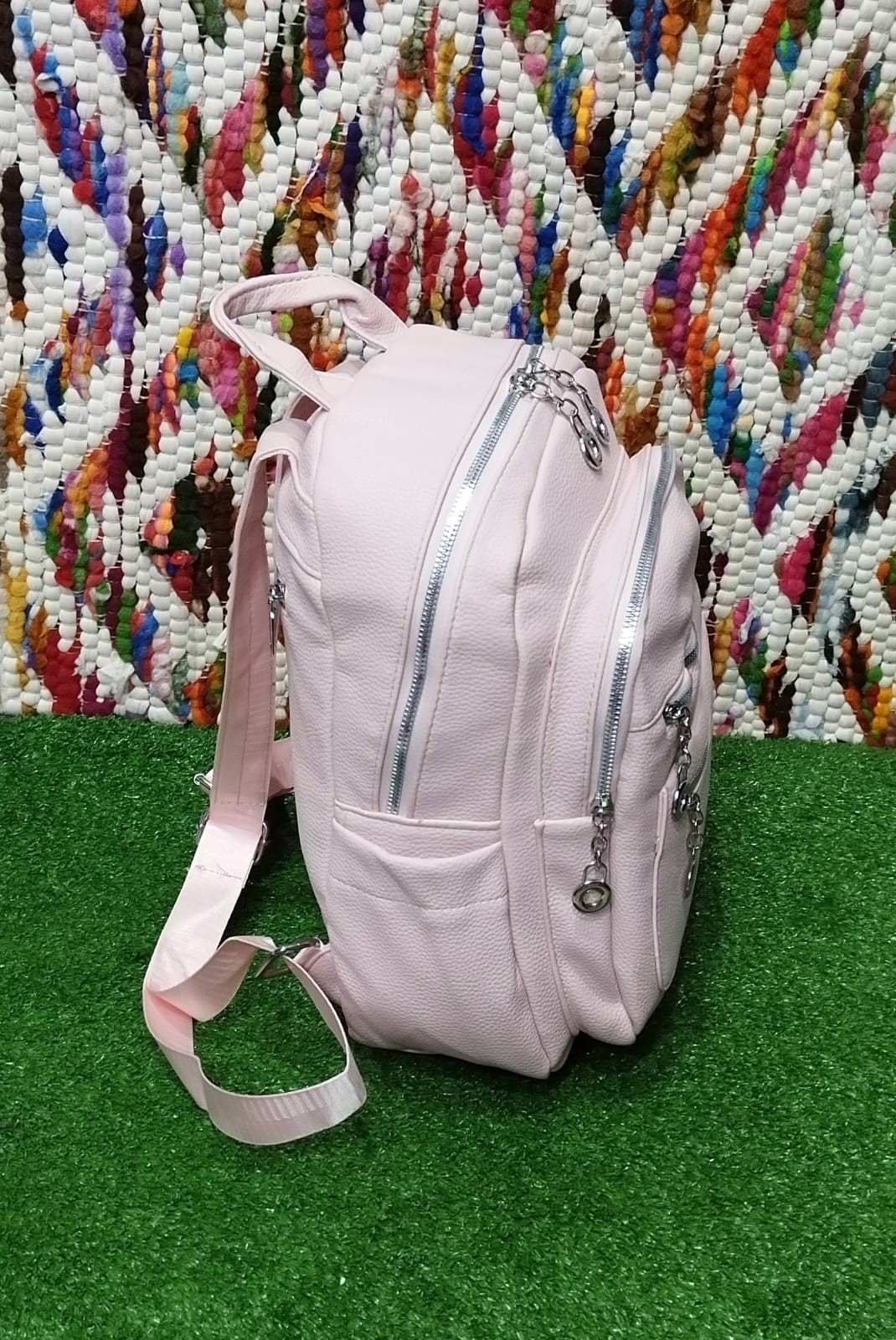 Mochila Cuero Pu* *entra una Carpeta A4*
excelente Calidad. - Imagen 8