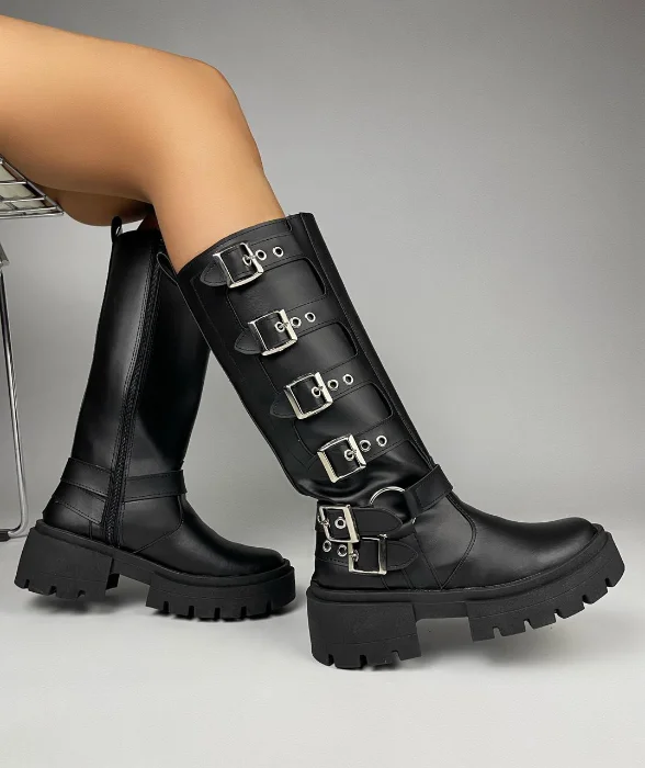 Botas