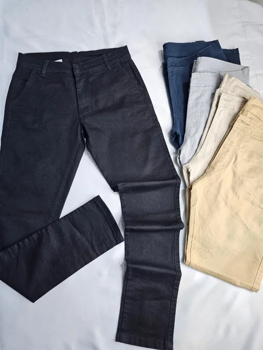Jeans Corte Chino