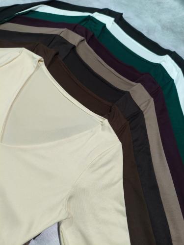 Remeras Cuello V