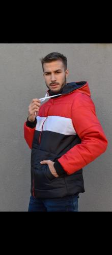 Campera Inflable con Corderito X Dentro y Capucha Desmontable Talles del 2 al 4 - Miniatura 2