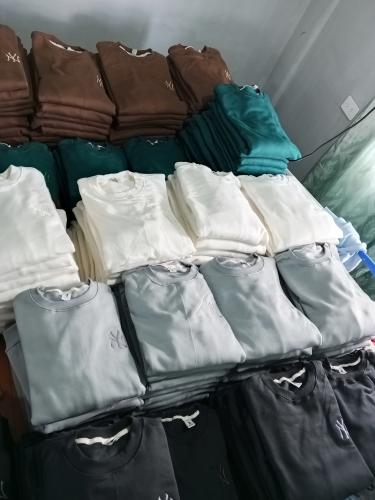 Buzos Bordados