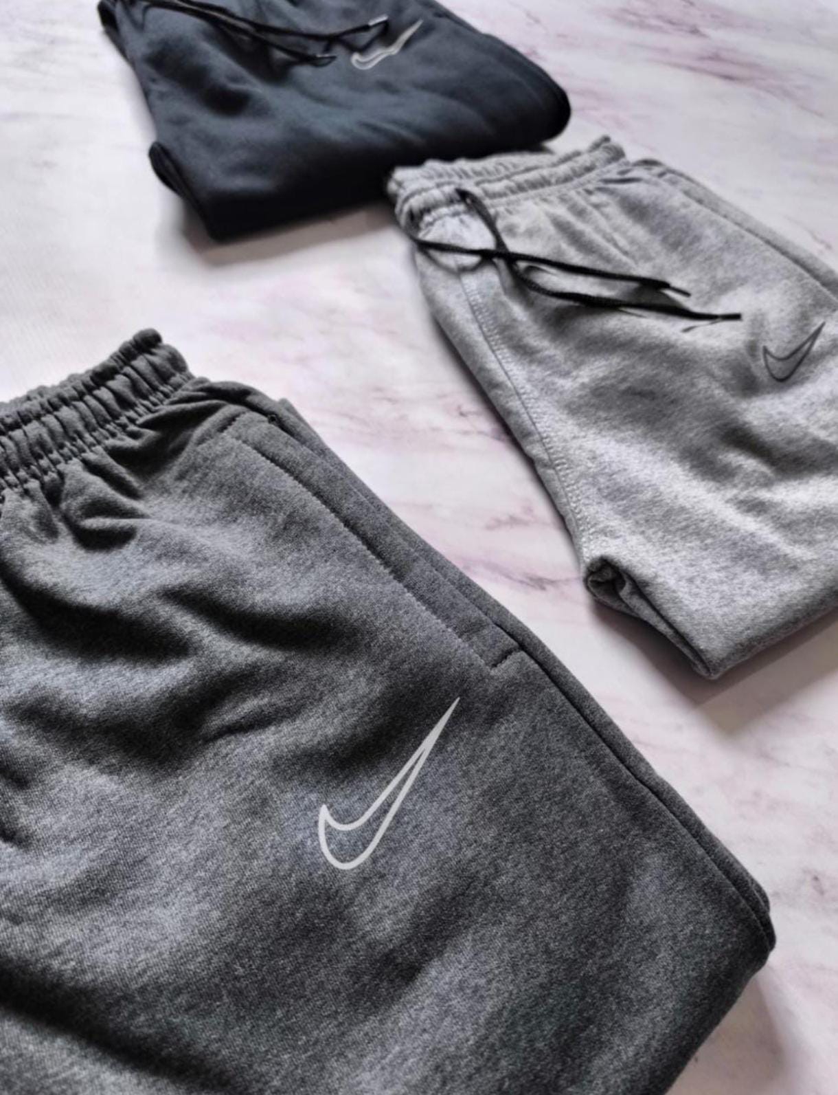 Joggers Nike Frisado con Puño - Imagen 8