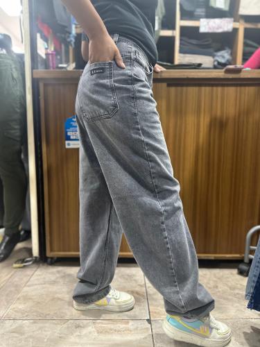 Baggy Gris Localizado Dama - Miniatura 3