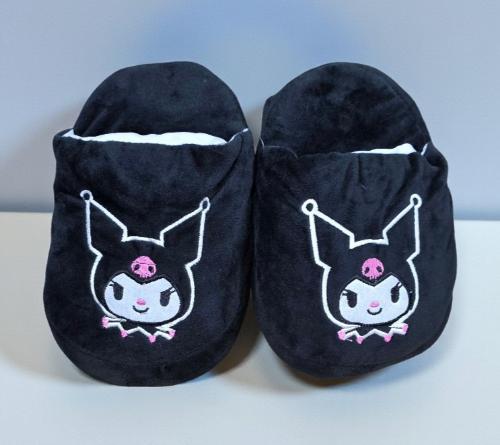 Pantuflon Bordado Kuromi, Zorro Gris, Gatito Negro y Cinnamoroll - Miniatura 2