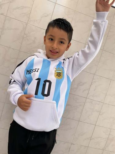 Buzos de Nene Messi con Capucha