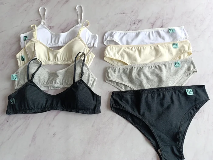 Conjunto Corpiño y Bombacha Adolescentes