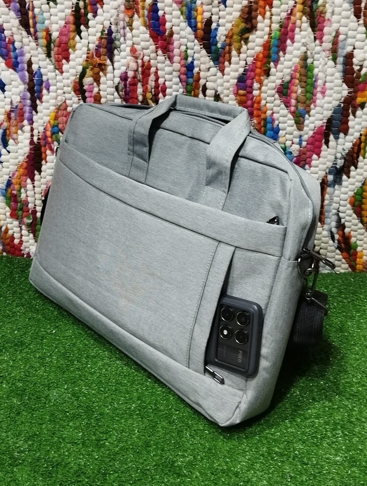Maletín Porta Laptop*   Impermeable Excelente Calidad 
tira Desmontable. - Imagen 7
