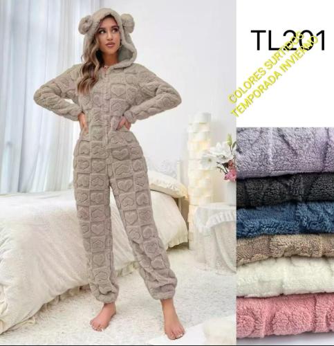 Pijama de Dama con Cierre Peluche Importado
