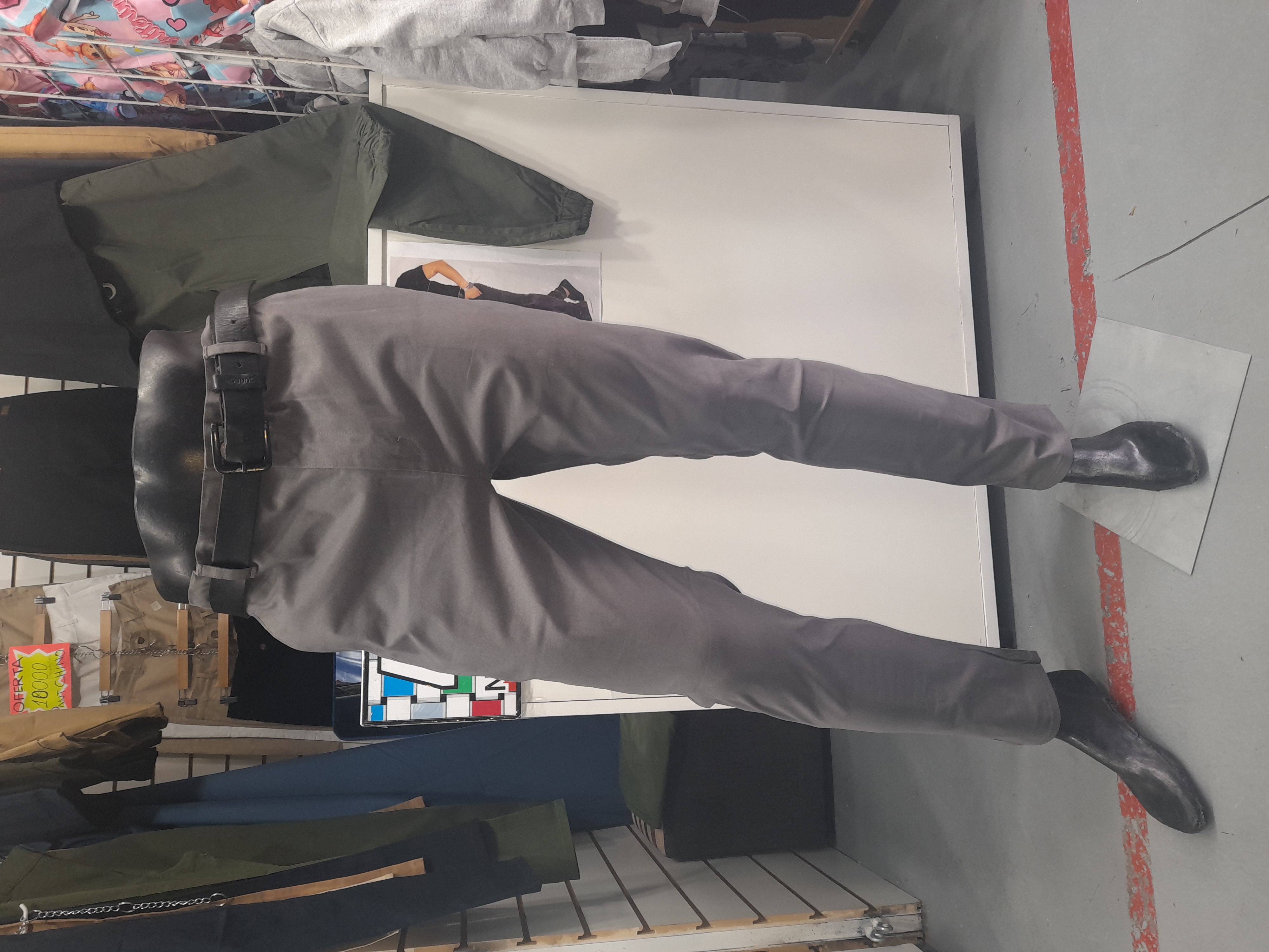 Pantalón Chino - 20260225_103024.jpg