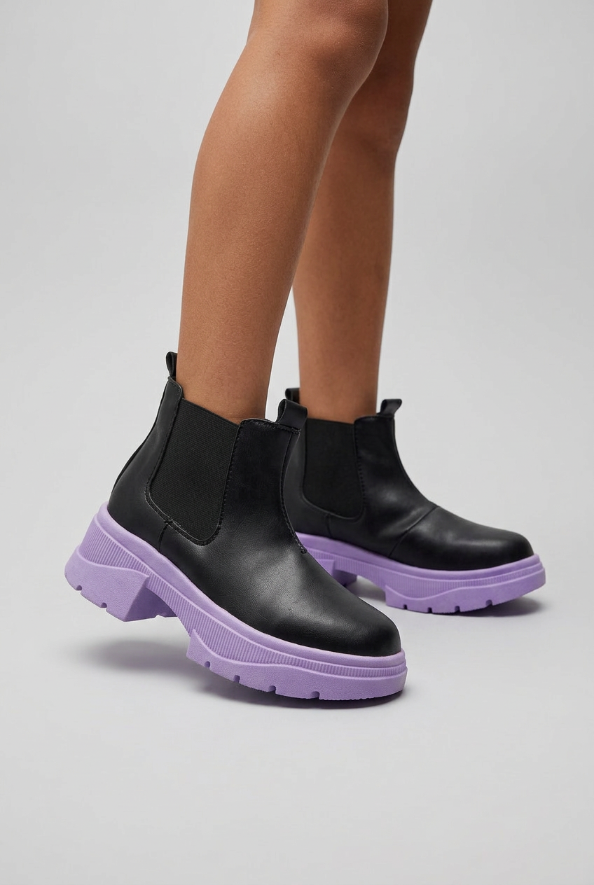 Borcegos Eco Cuero Aby Nenas Niñas Livianas Modernas Cómodas - freepik__fotografa-de-producto-hiperrealista-de-calzado-inf__80144.png