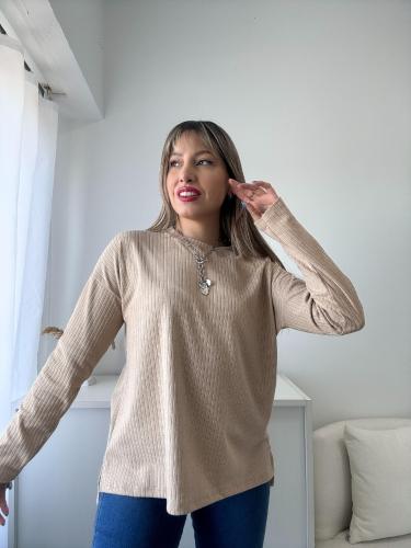Sweater de Darlon Velvet Frizado con Tajo - Miniatura 3