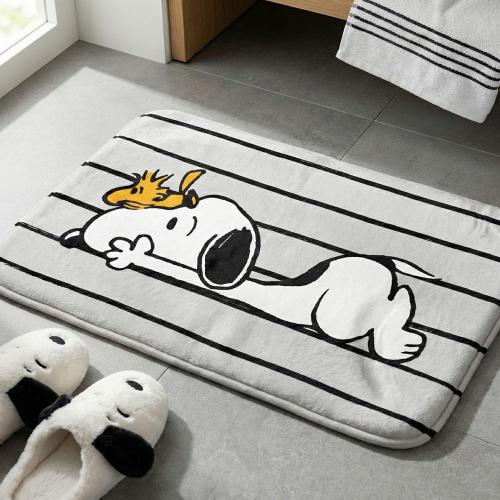 Alfombra de Baño Snoopy Piñata Memory Foam Antideslizante  C/licencia Oficial Peanuts - Miniatura 1