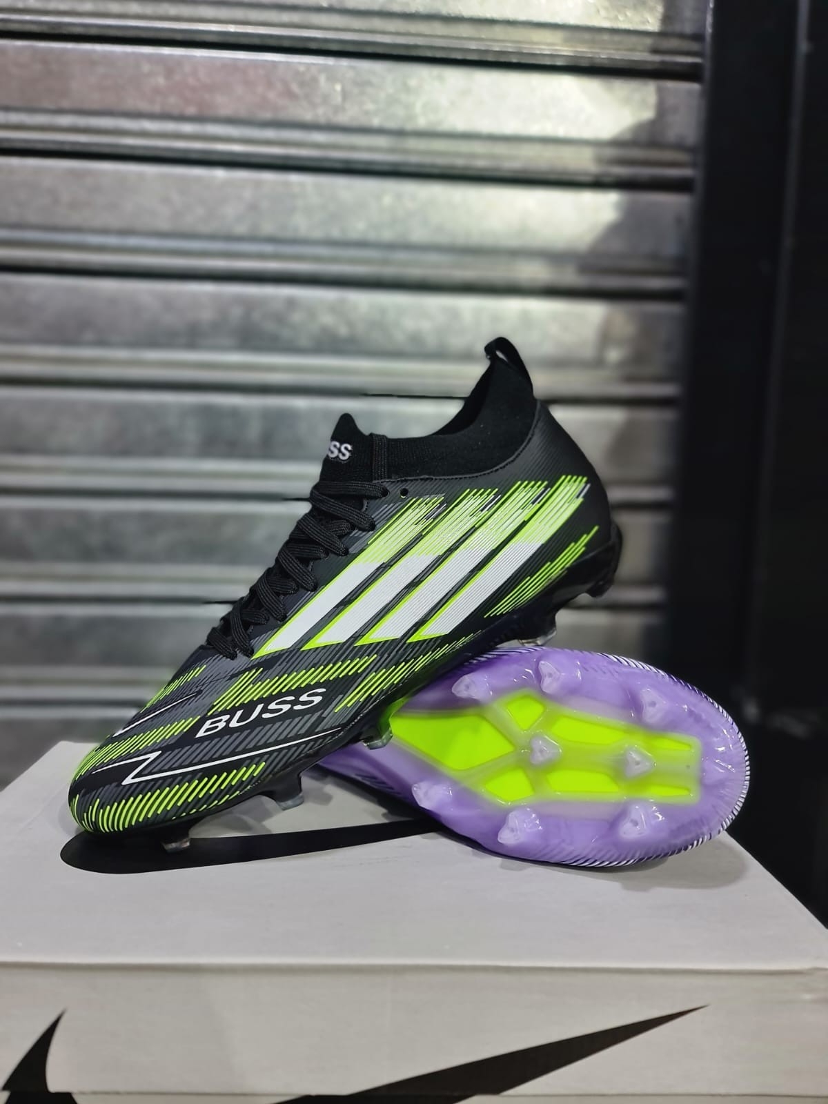 Botines. 5 y 11. Importados - Imagen 4
