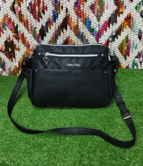 Morral
 Cuero Ecológico Excelente Calidad.