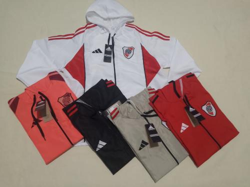 Campera Rompevientos River