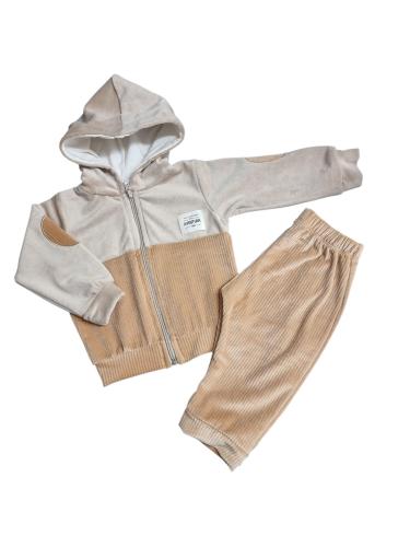Conjunto Campera con Capucha y Pantalón Plush Aventura - Miniatura 3