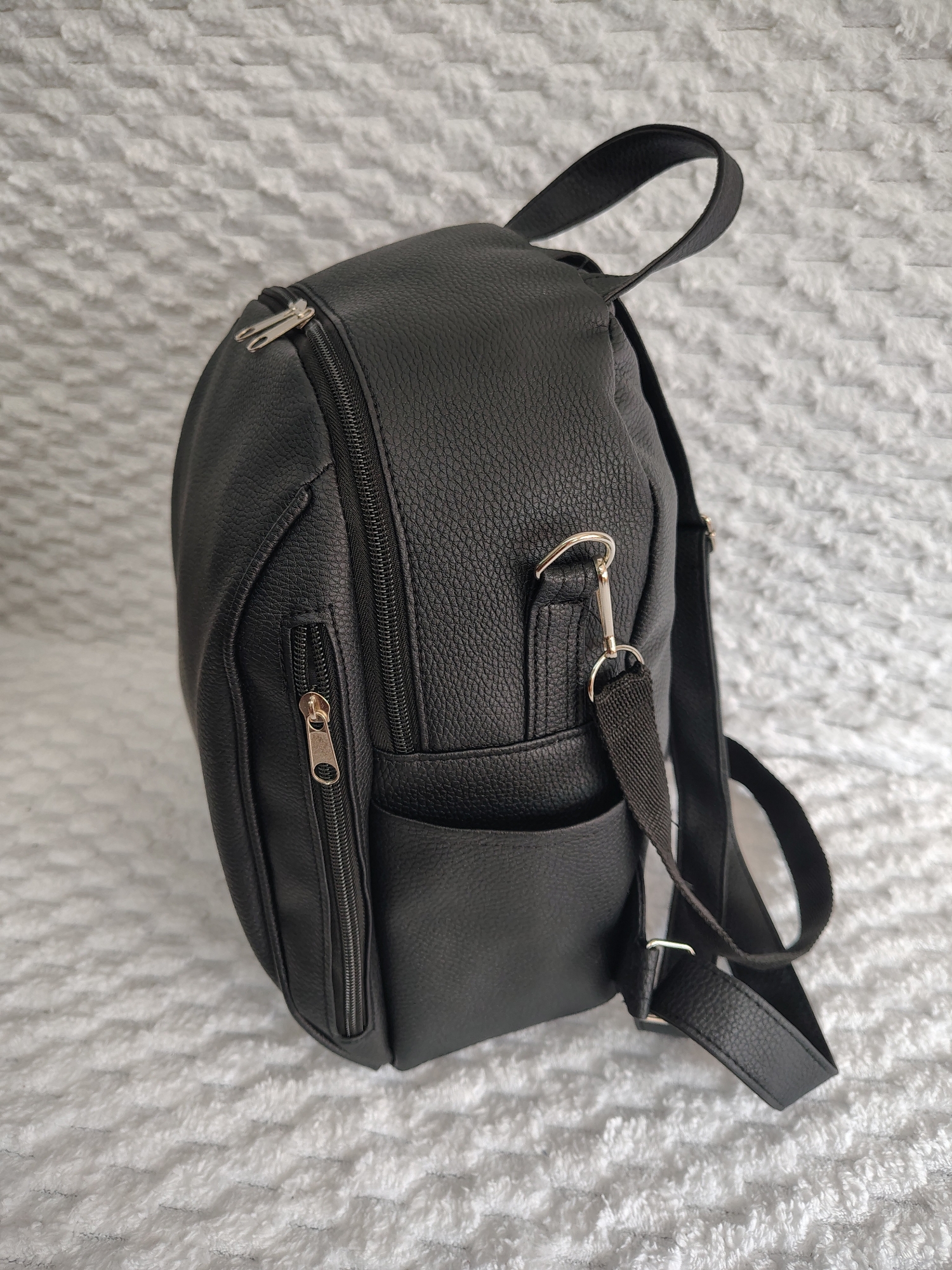 Mochila Morral de Cuero Ecológico - Imagen 3
