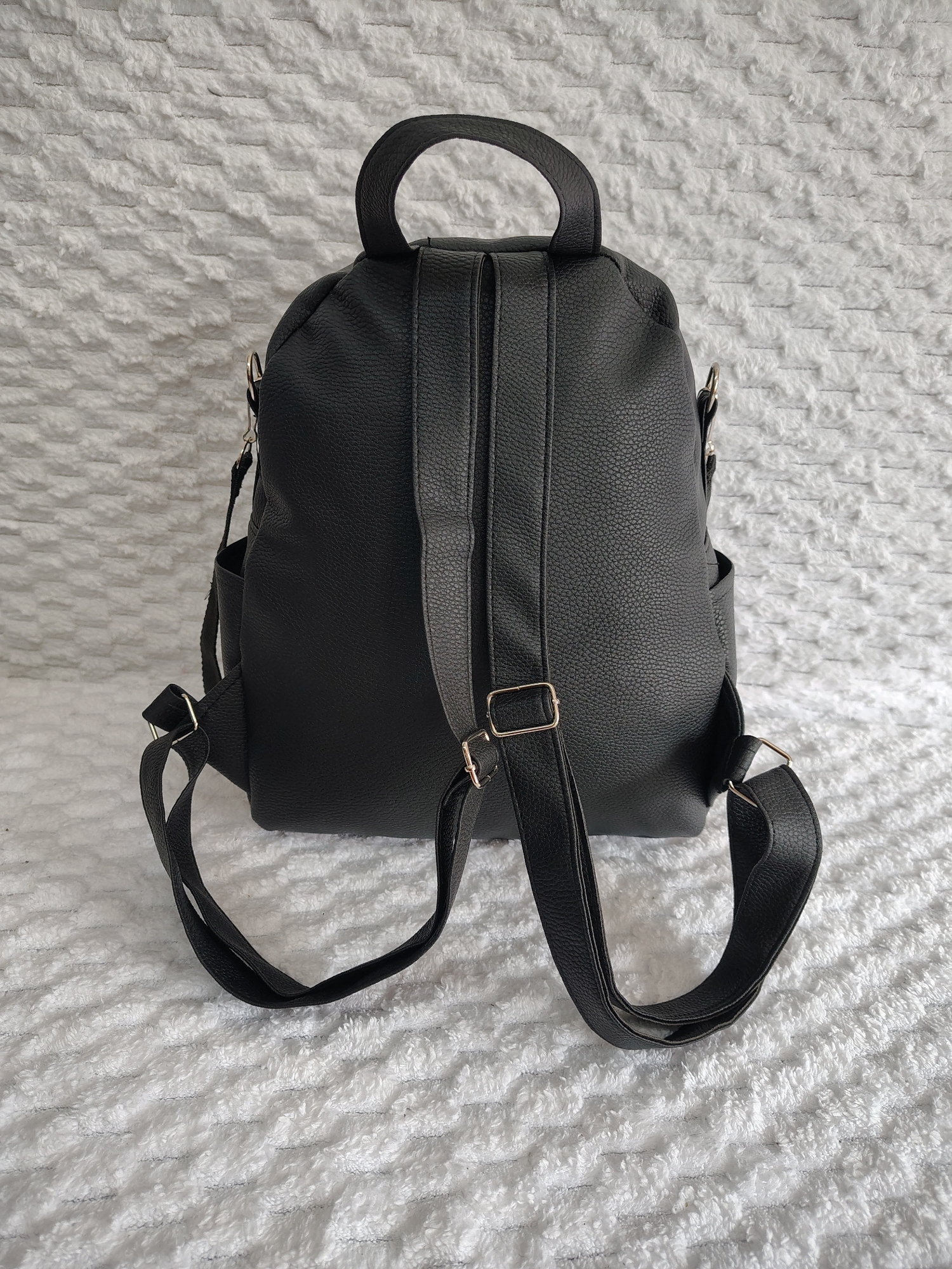 Mochila Morral de Cuero Ecológico - Imagen 7