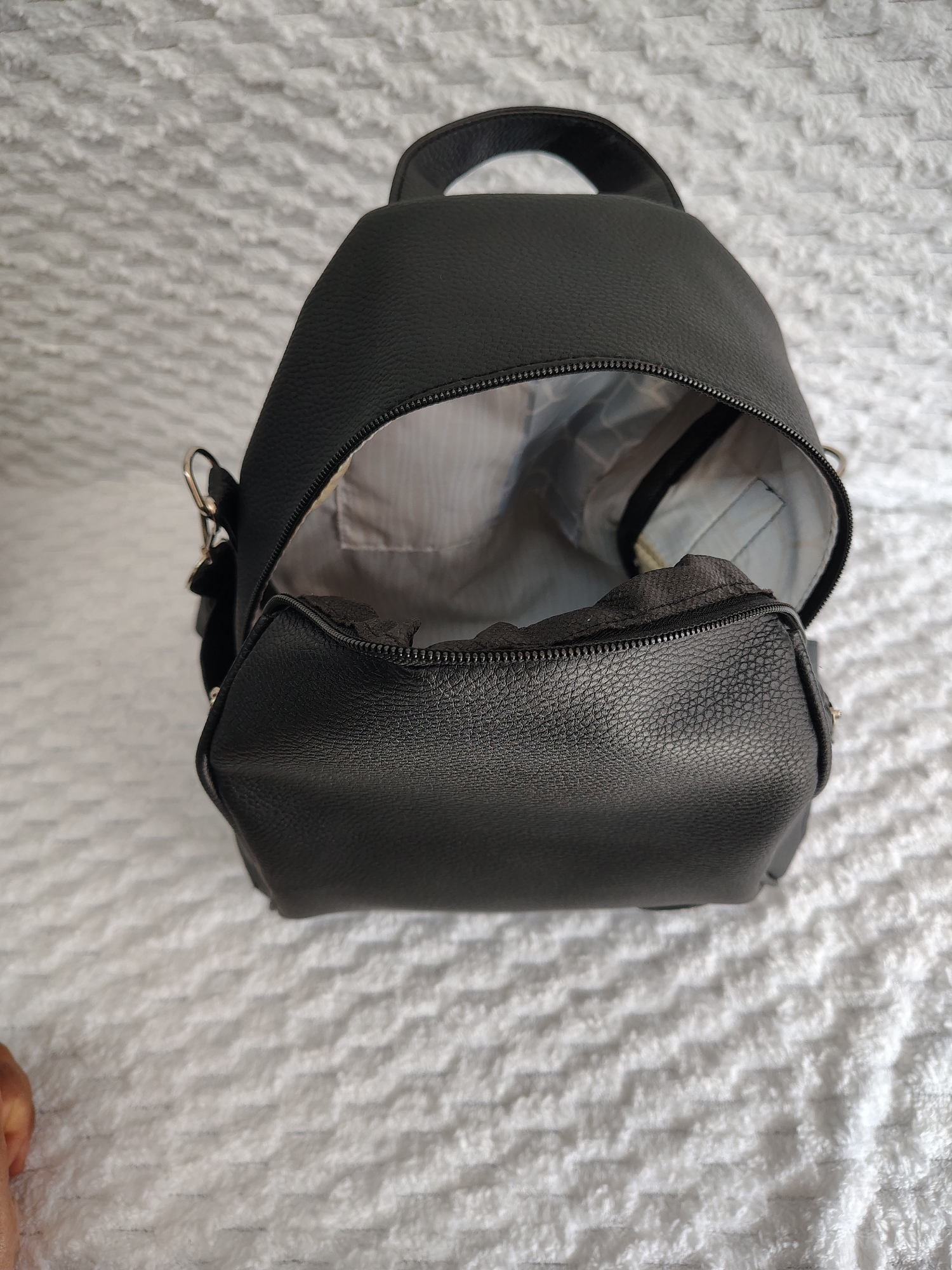 Mochila Morral de Cuero Ecológico - Imagen 8
