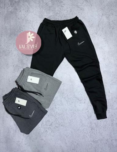 Jogging Nike, Adidas, Etc.