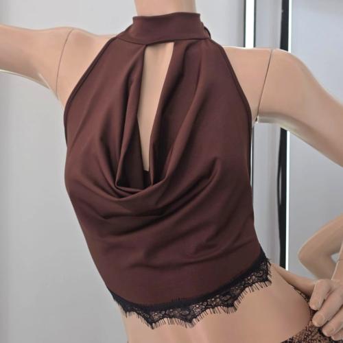 Top Halter Corto con Lazo y Puntilla