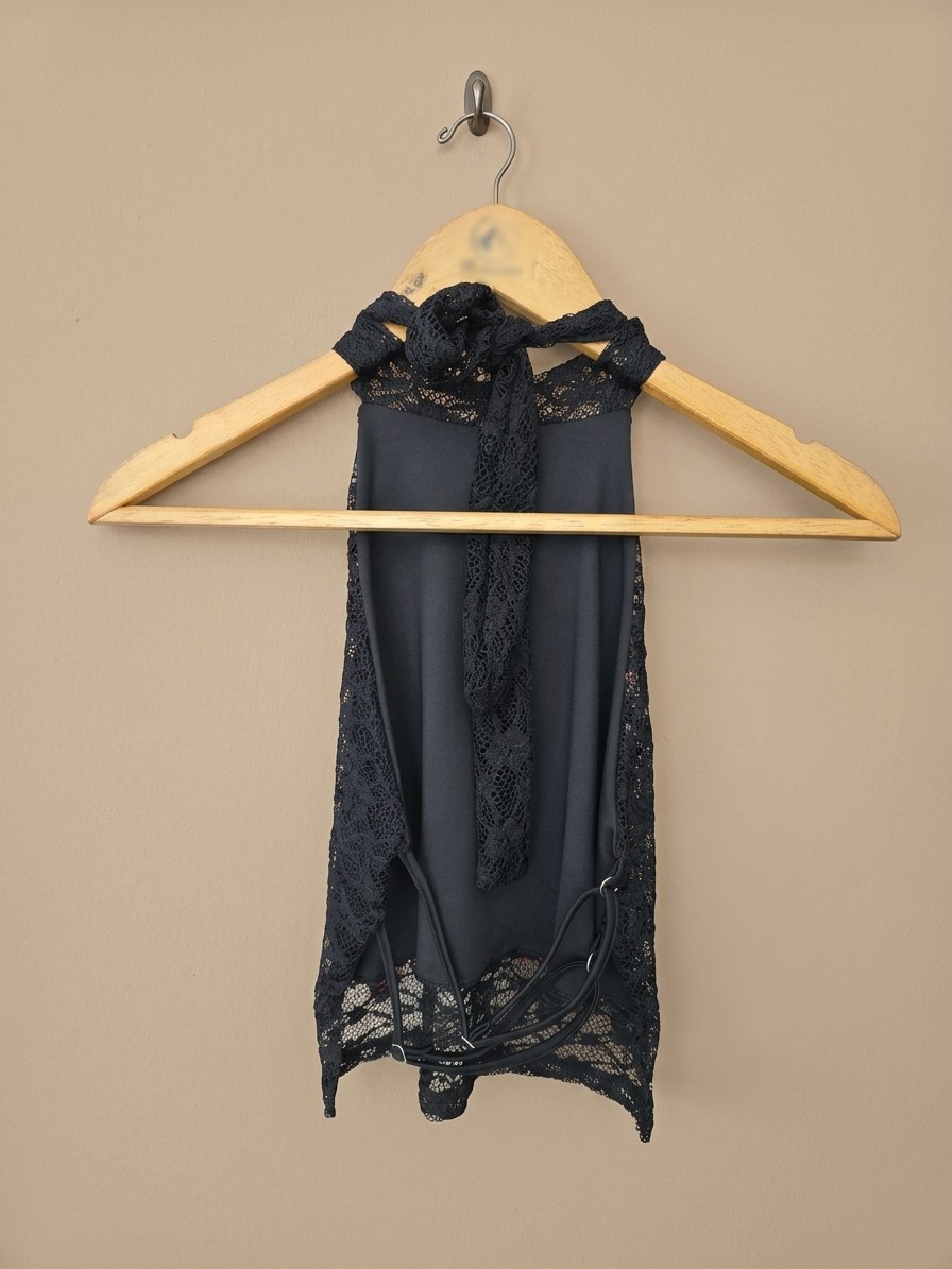 Top Halter con 2 Tiritas Espalda Encaje - 44%20top%20halter%202%20tirita%20encaje%20(1).jpg