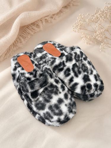 Pantuflas China Abiertas Interior de Corderito Comodisimas
