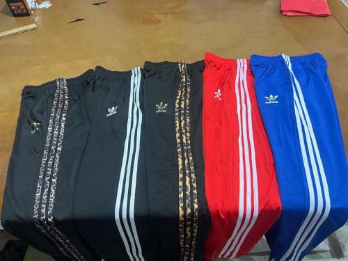 Pantalón Adidas