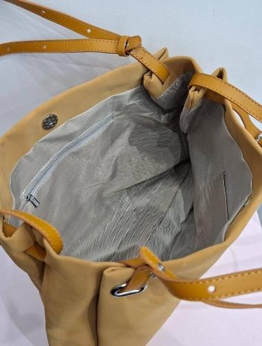 Cartera de Gamuza con Llavero - Miniatura 2
