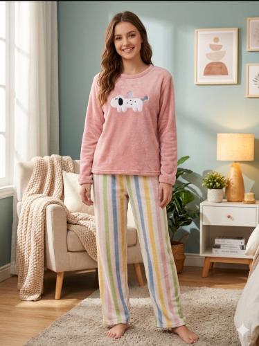 Pijama de Plush Bifaz