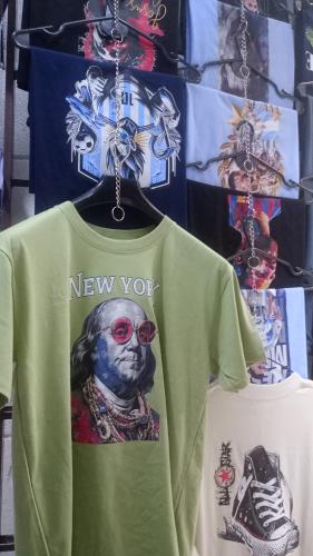 Remeras Básicas Estampadas - Miniatura 2