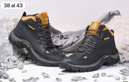 Botas Cat