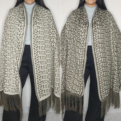 Ruanas Reversibles Animal Print - Miniatura 2