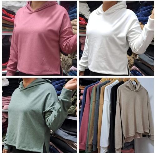 Buzo Crop con Capucha Darlon