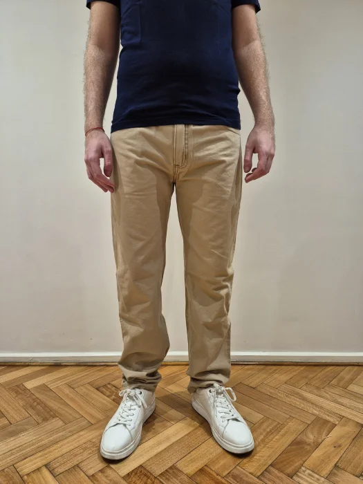Pantalón de Gabardina Clasico Beige