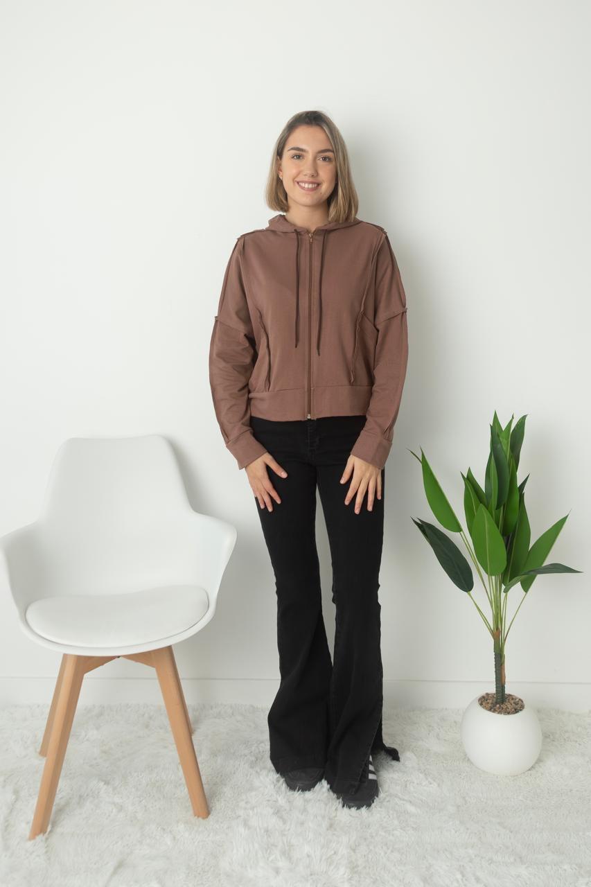 Campera Fati - WhatsApp%20Image%202026-07-24%20at%2011.07.28%20AM%20(3).jpeg