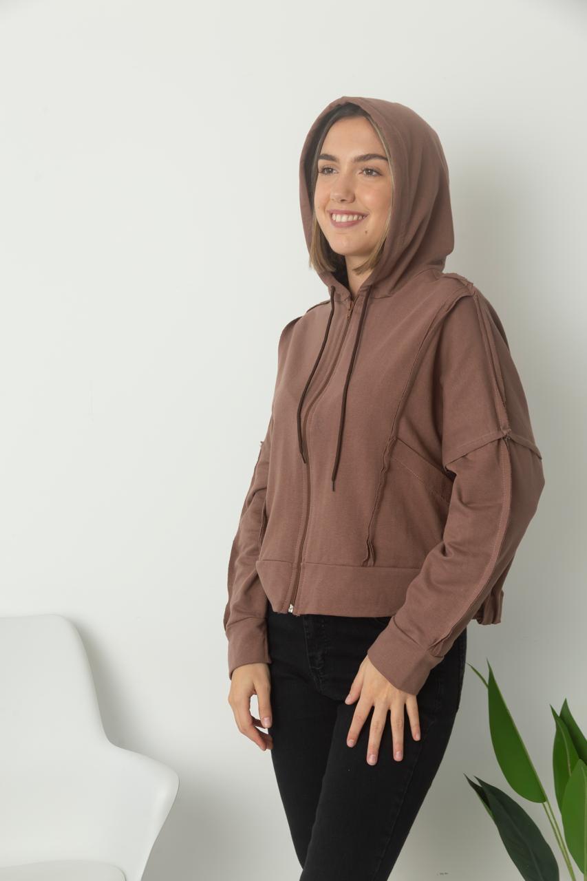 Campera Fati - WhatsApp%20Image%202026-07-24%20at%2011.07.28%20AM%20(2).jpeg
