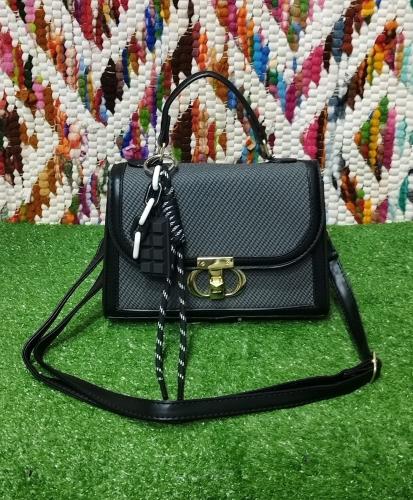 Carterita Morral de Cuero Pu* 
  Execelente  Calidad.