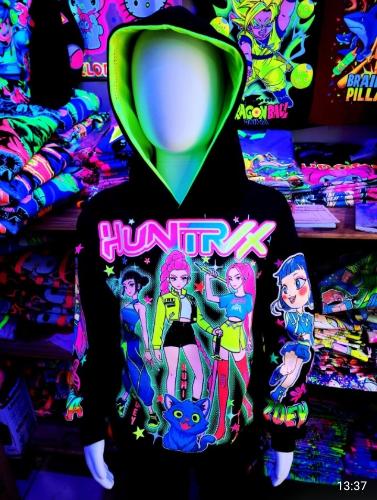 K Pop Busos de Niño Brillan en la Oscuridad