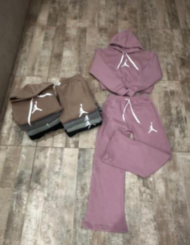 Conjunto de Dama Frisa Peinada